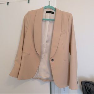 Lovely blush pink Zara blazer in excellent condition